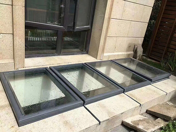 安雙天窗出新產(chǎn)品了，美式鋁合金上懸天窗