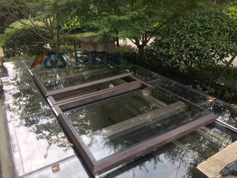 對(duì)開(kāi)式平移天窗